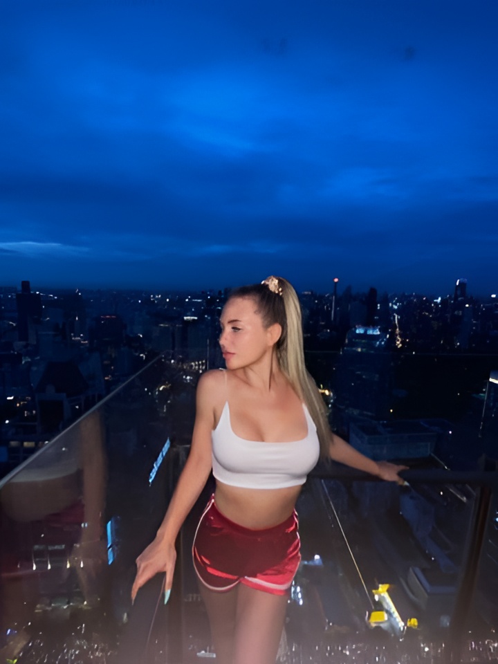 Римма привлекальеная девушка из Лыткарино цена от 2500 руб