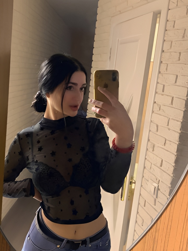 Софа привлекальеная девушка из Лыткарино цена от 4000 руб