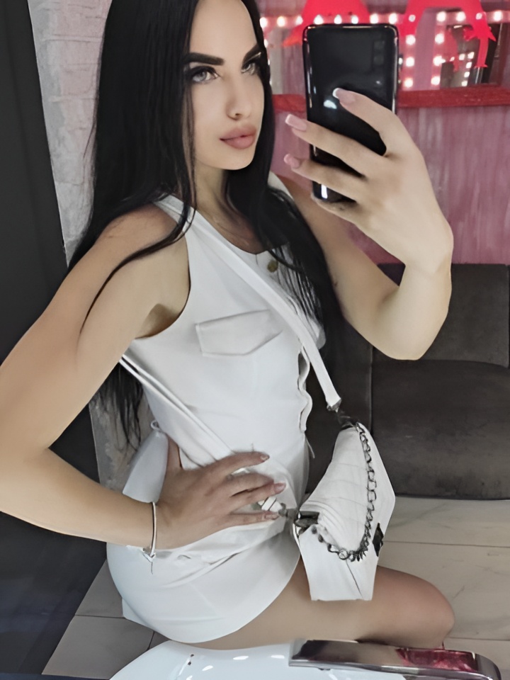 Юлия привлекальеная девушка из Лыткарино цена от 5000 руб