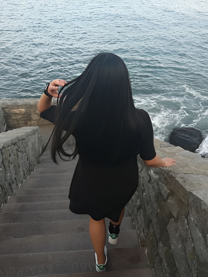 Юстина привлекальеная девушка из Лыткарино цена от 2000 руб