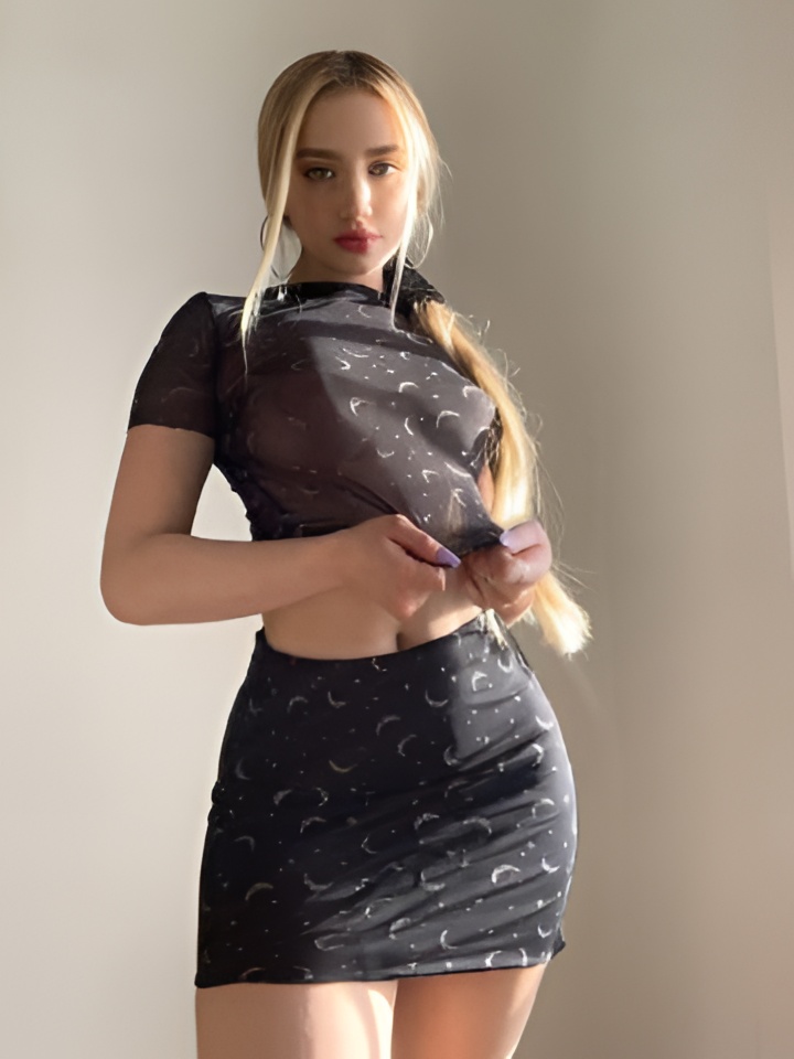 Индивидуалка Зиглинда, доступна для личного знакомства от 10000 руб