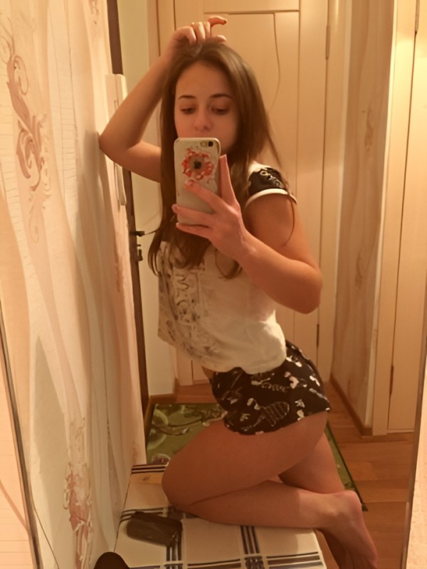 Риана привлекательная девушка из Лыткарино цена от 2000 руб